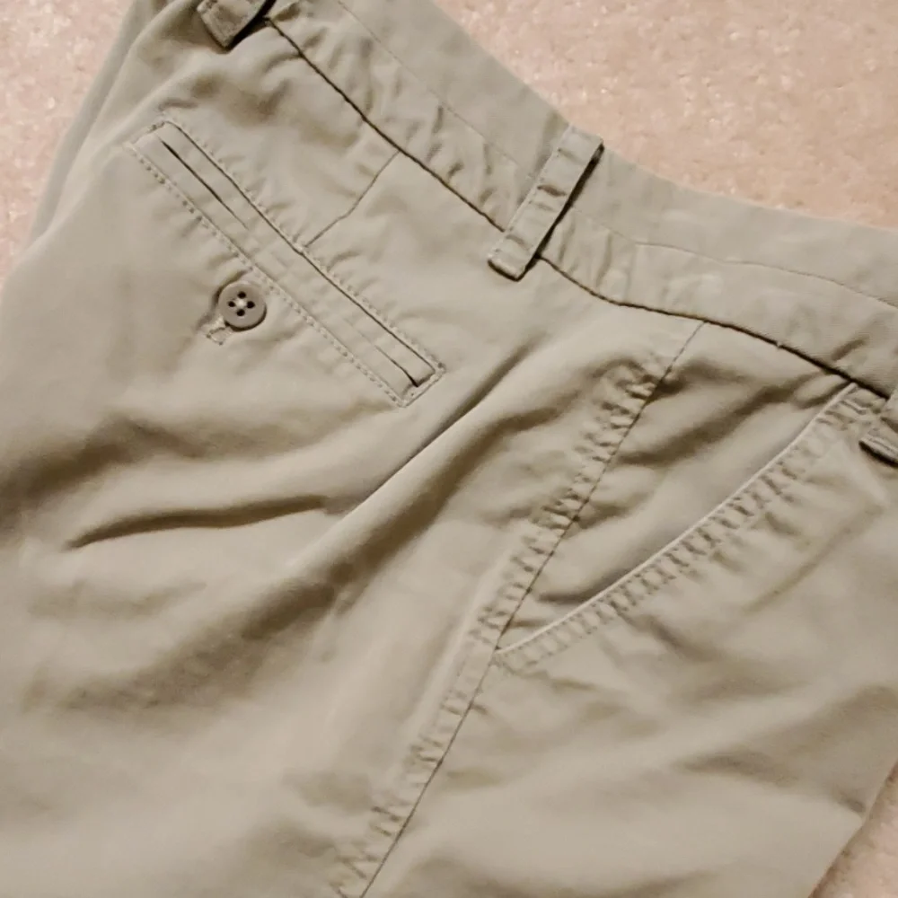 J Crew shorts  moss green Chino size 4